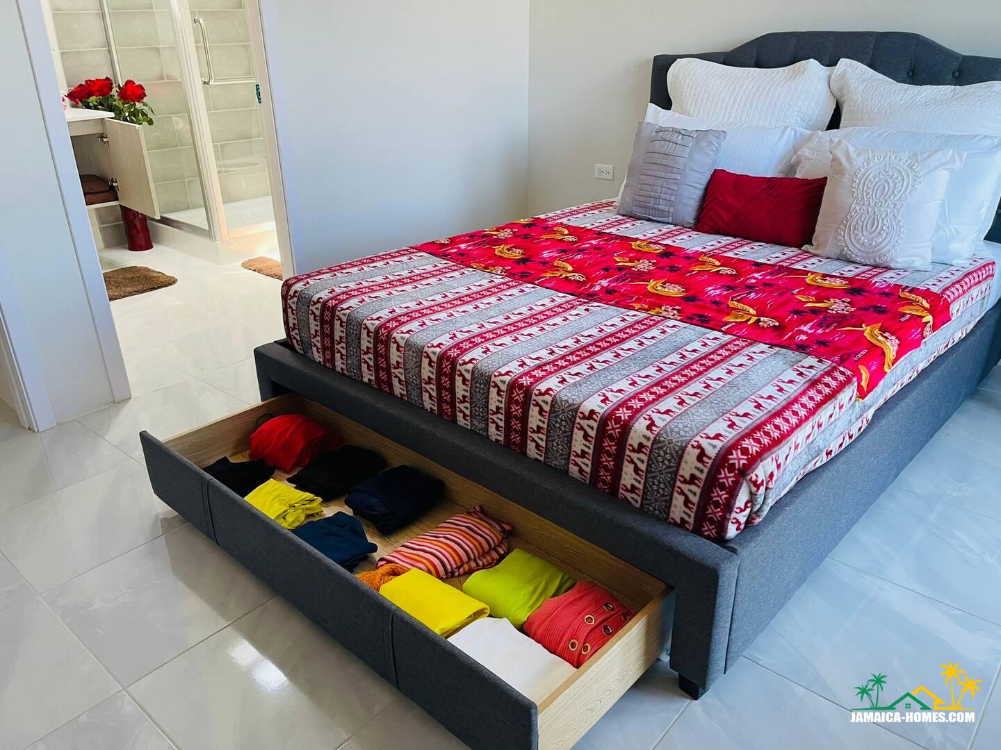 8481fb43-4a38-4778-aaa4-d0312a668878