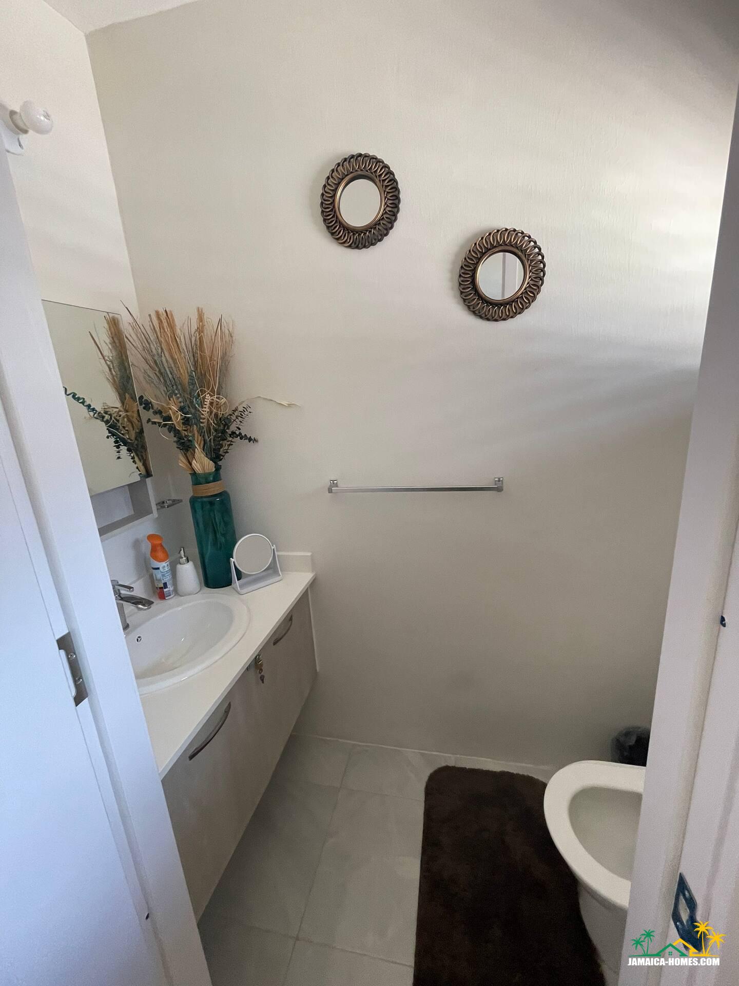 b63bc5a2-2970-4366-92d9-1fc3a923cf5f