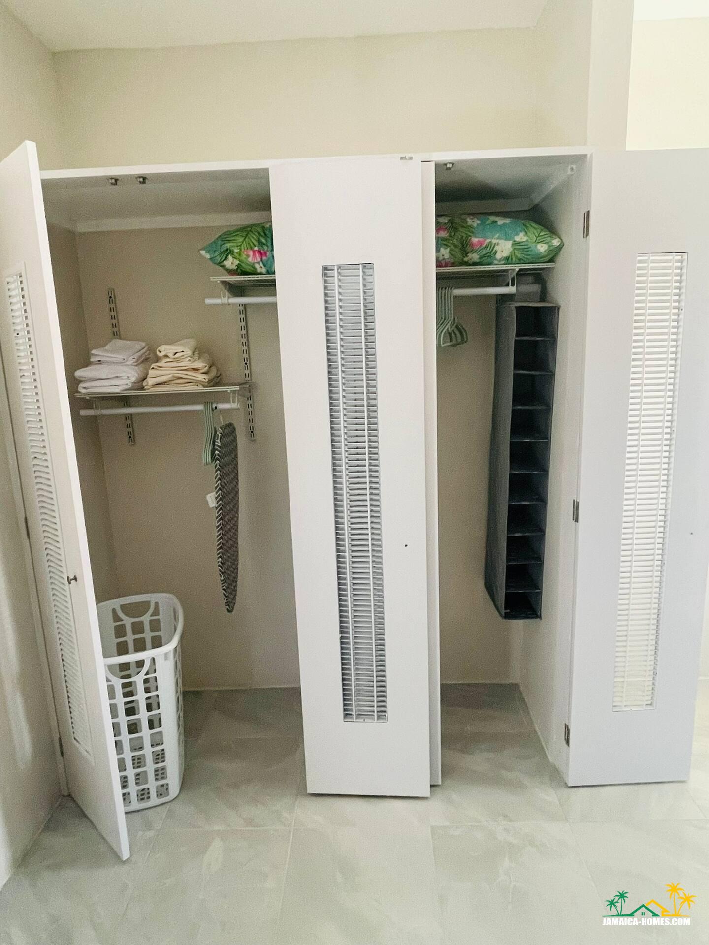 fe1ea2f3-9597-407e-a9b7-9524202cb642