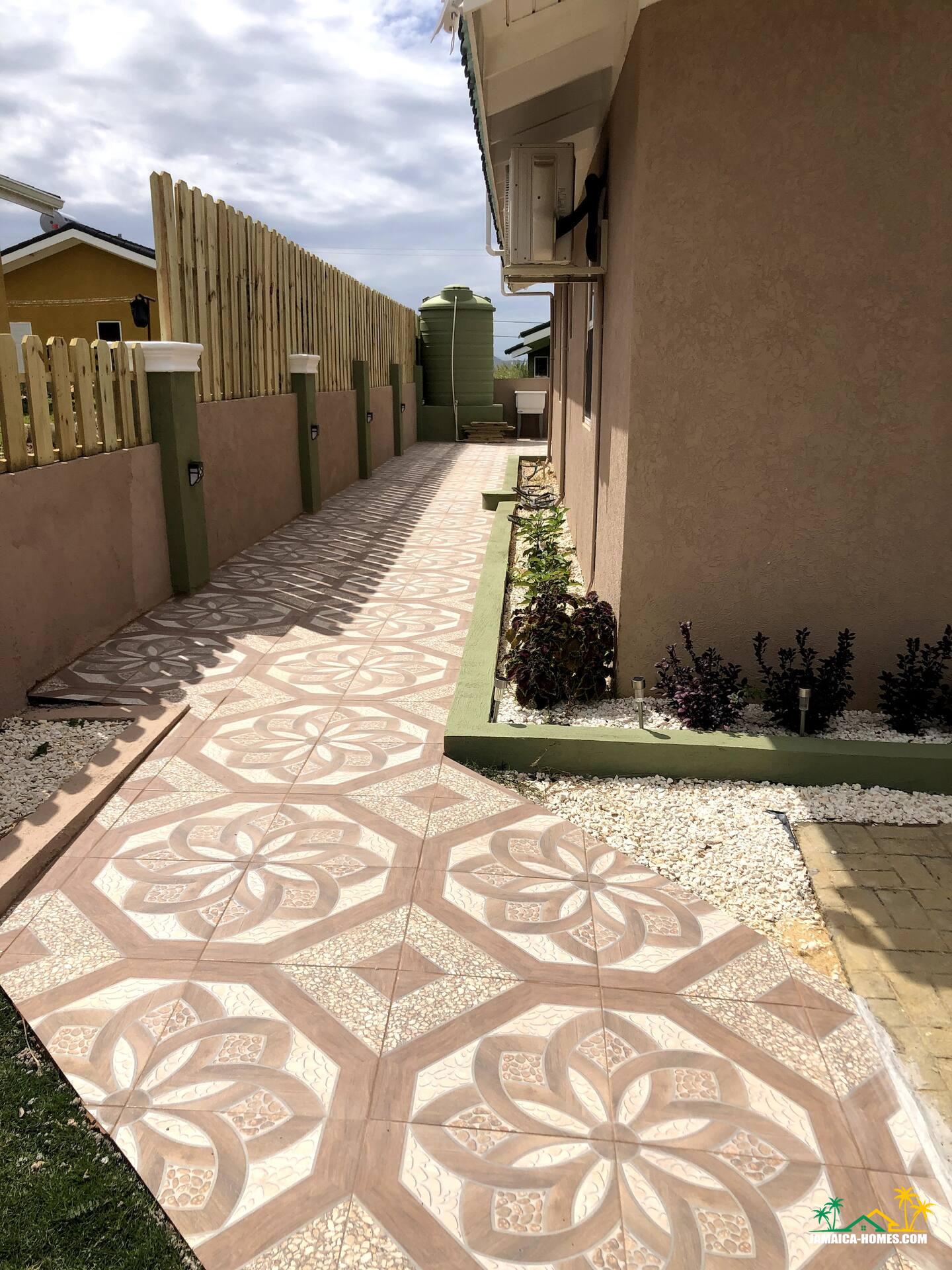 1e1fd921-07cd-4862-a630-9cc5792c788b-1