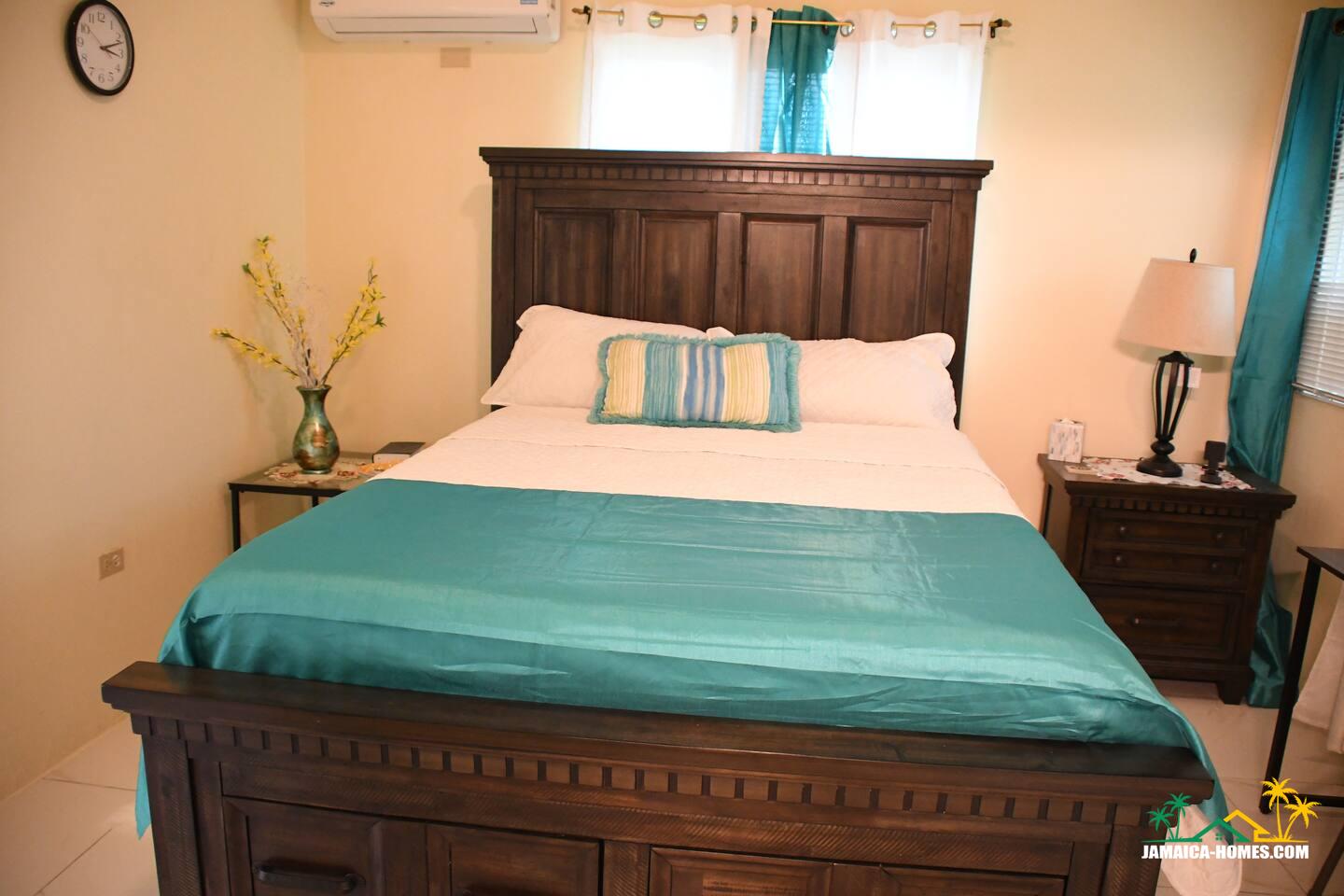 ae94f500-fbfd-44eb-bd44-f3821b0508a2