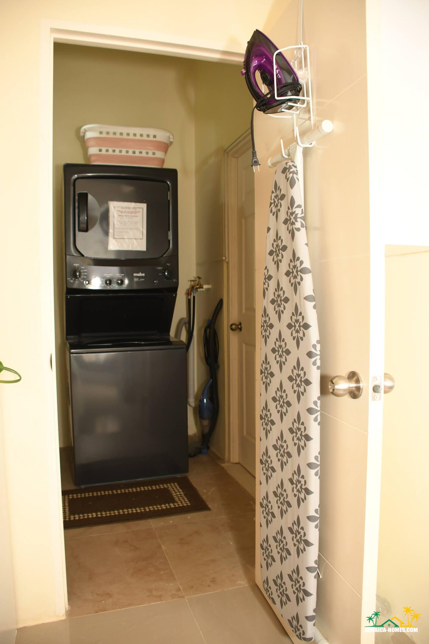 ebaff9ef-d207-49be-9ee0-042637b561f8